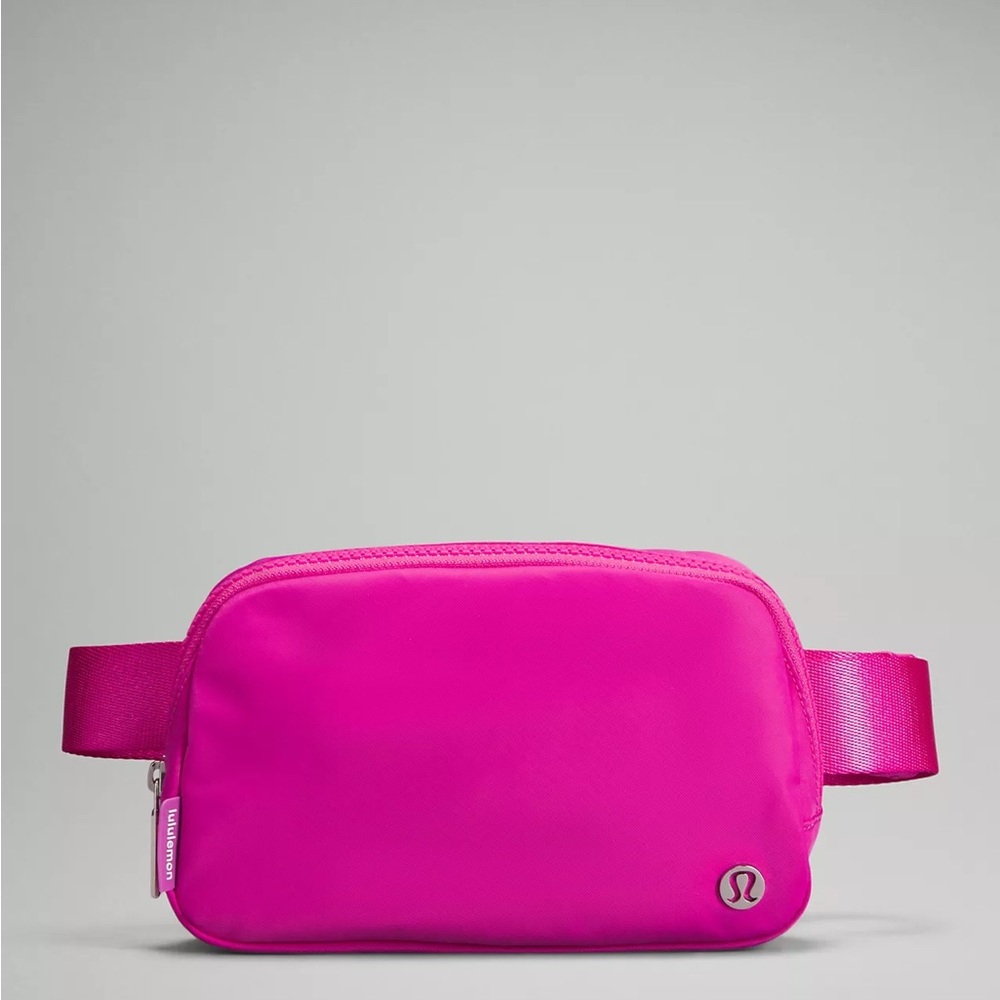 Lululemon Everywhere Belt Bag 1L- Sonic Pink - Picture 1 of 9